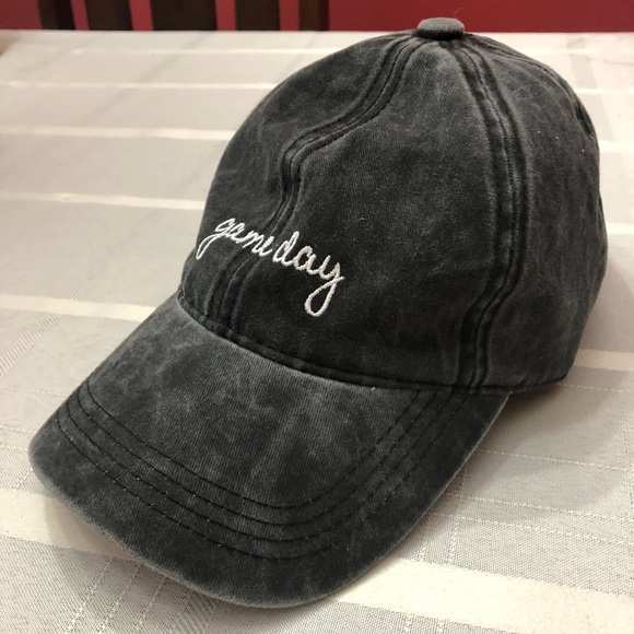 boutique Accessories - Womens Baseball Cap 🧢